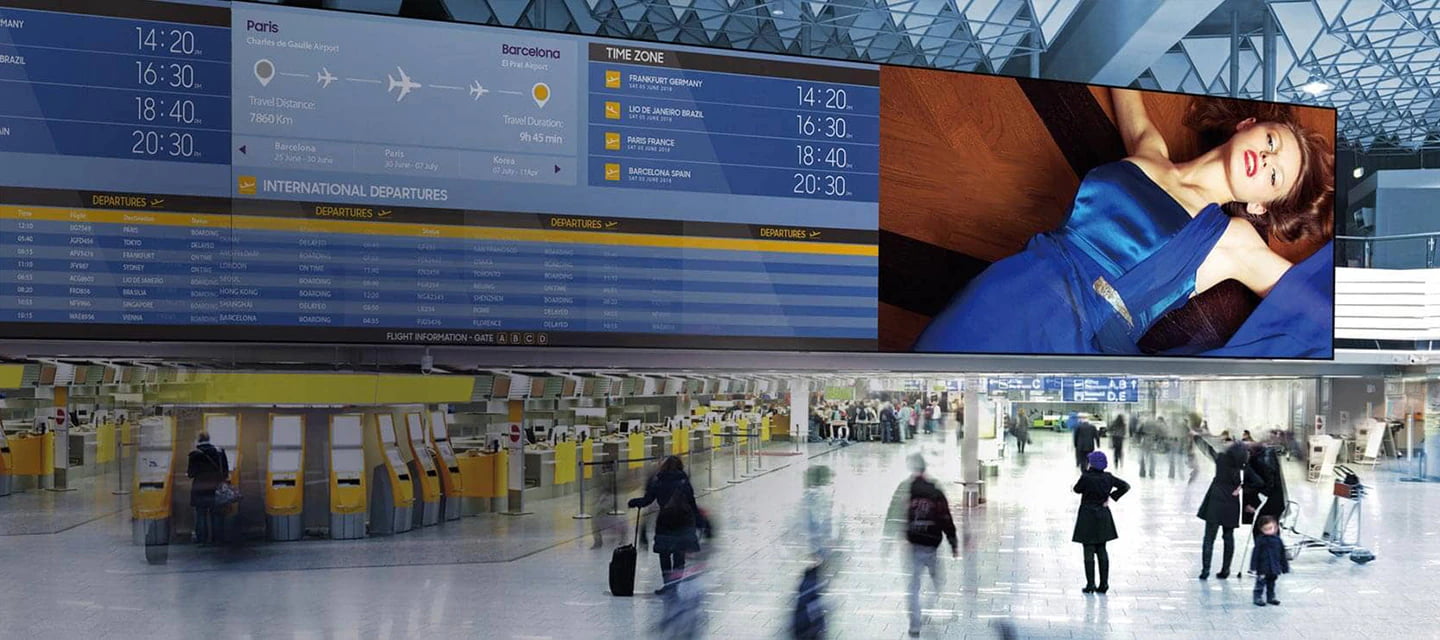 Monitory informacyjne na lotnisku 