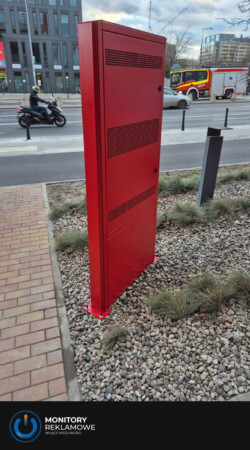 Totem zewnętrzny 55 cali